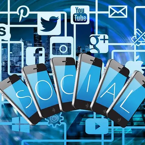 Skal vi hjælpe dig med de sociale medier?